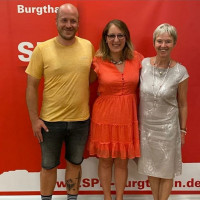 die neu gewählte Vorstandschaft: David Schröder, Nadine Aigner, Karin Gätschenberger-Bahler